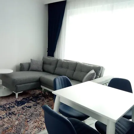 Cozy Suites Διαμέρισμα *